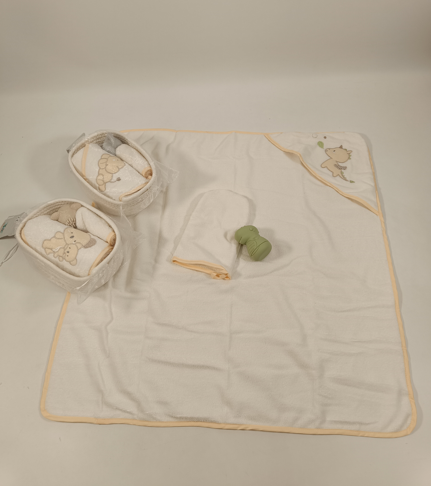 4-Piece Baby Bath Gift Set SUM185 Tellini S.r.l. Wholesale Clothing
